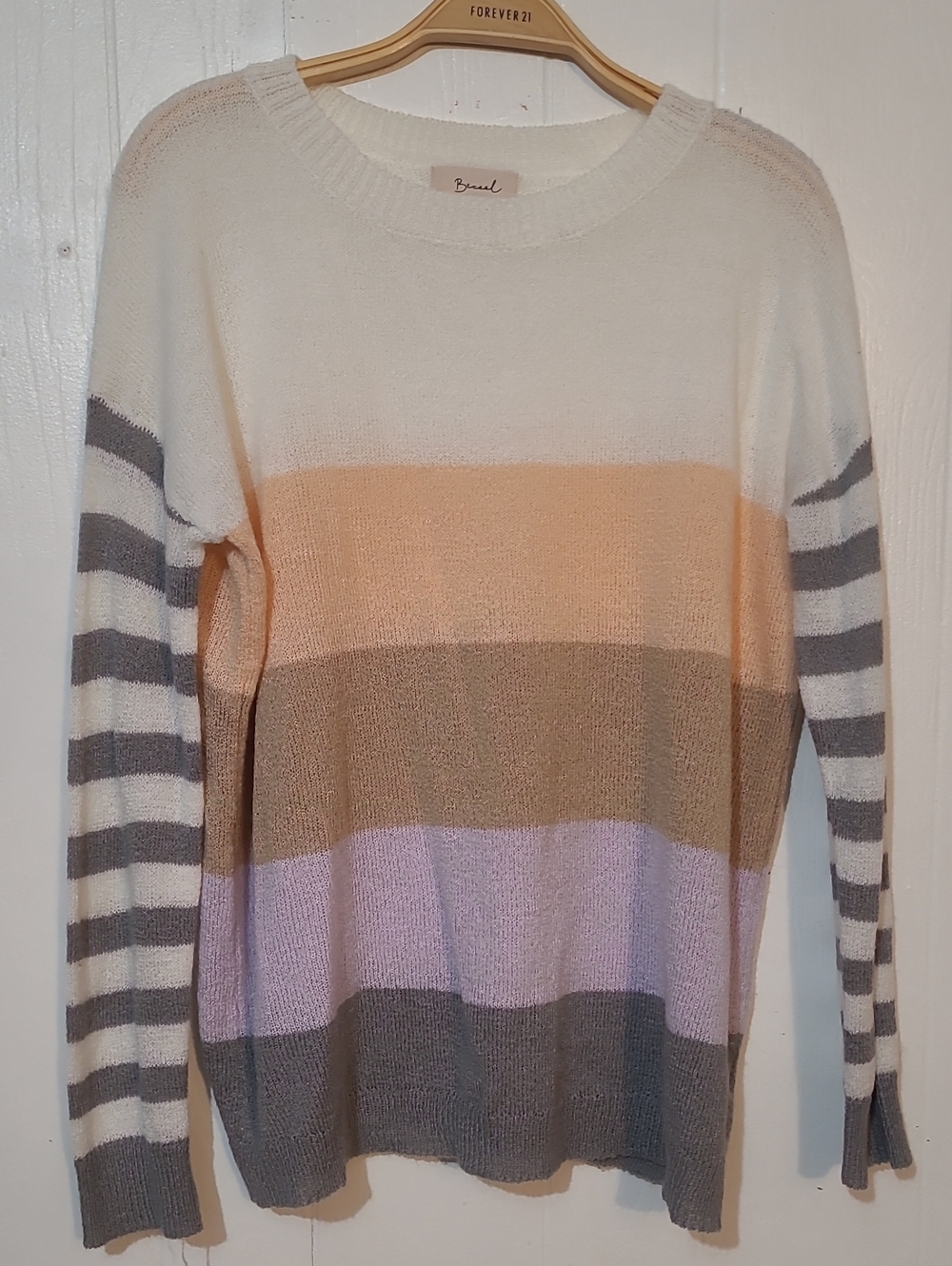 BE COOL Size M Striped Crewneck Sweater in Cream, Peach, Brown, Lavender, Gray